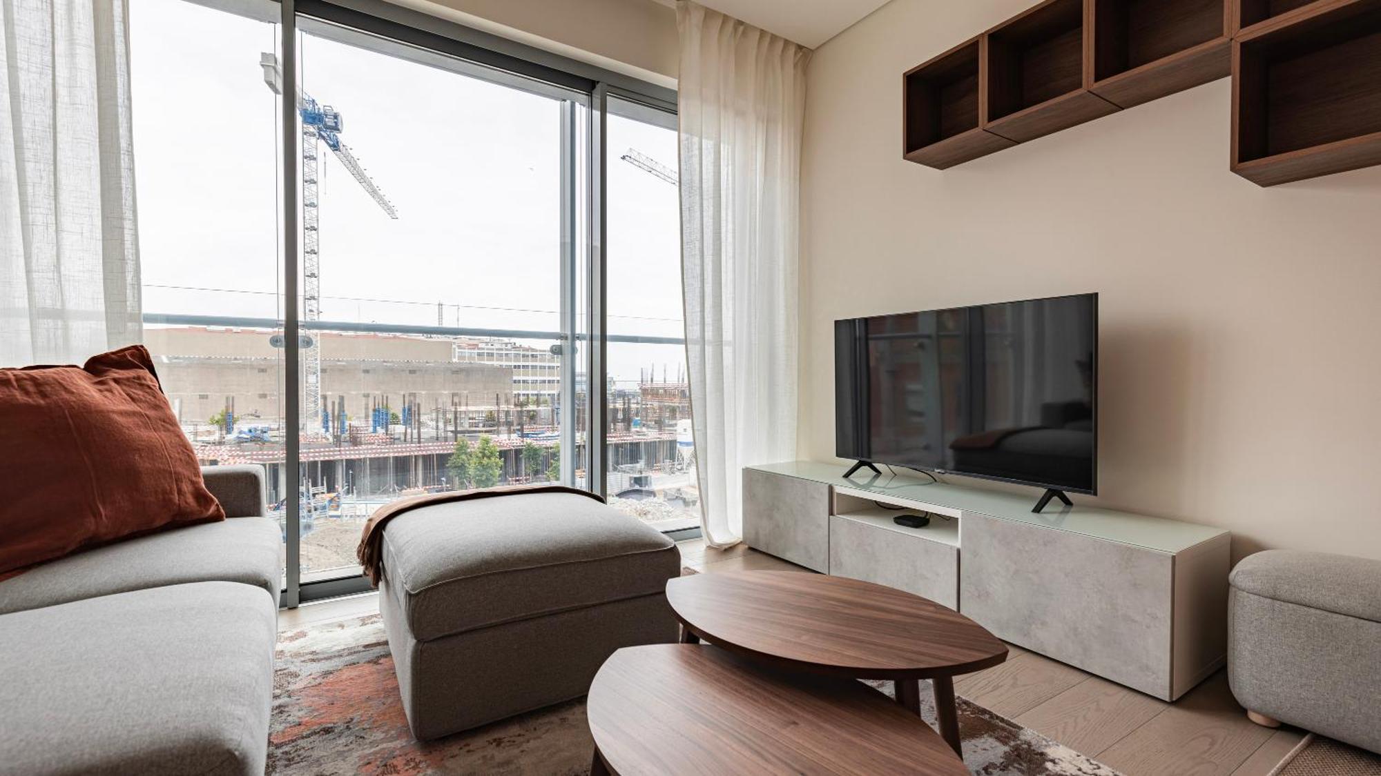 Apartment Upscale Riverside By Lovelystay *